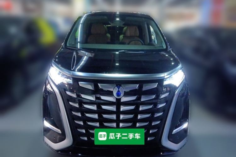 Used Denza D9 2022 DM-i 1040 Prestige Model
