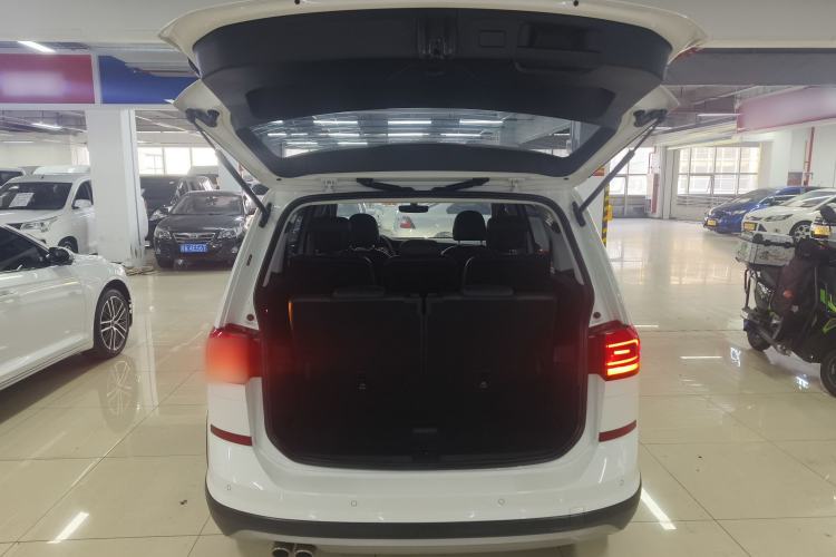 Used Volkswagen Touran 2021 Volkswagen Touran L 280TSI DSG Boundary Edition 7-Seater