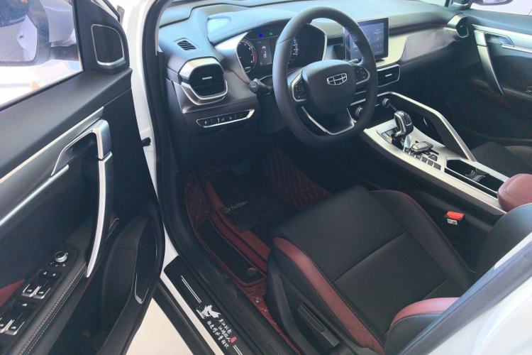 Used Geely Auto Coolray 2020 Facelift 240T DCT Hunter
