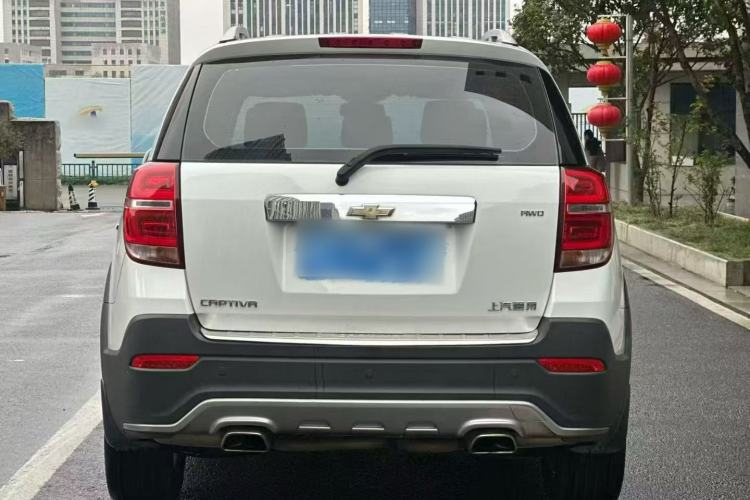 Used Chevrolet Captiva 2017 2.4L 4x4 Flagship Edition 7-Seater
