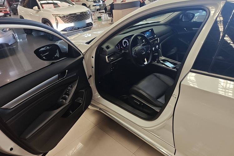 Used Honda Accord 2018 260TURBO Luxury Edition China V Emission Standard
