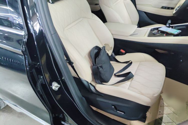 Used Geely Auto Monjaro L 2025 Dongfang Yao 2.0TD Automatic Lanxing Edition
