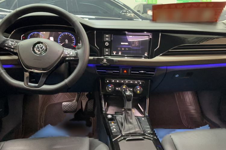 Used Volkswagen Passat 2020 330TSI Luxury Edition China VI
