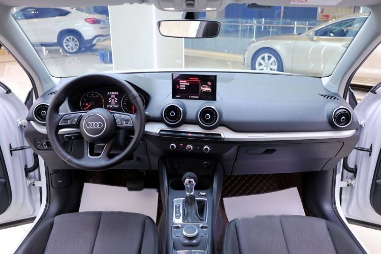 Used Audi Q2L 2021 35 TFSI Progressive Dynamic Edition
