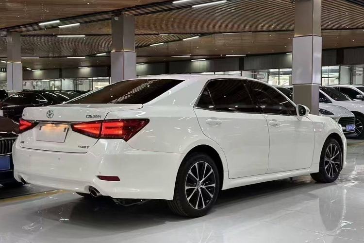Used Toyota Crown 2018 2.0T Fashion Edition
