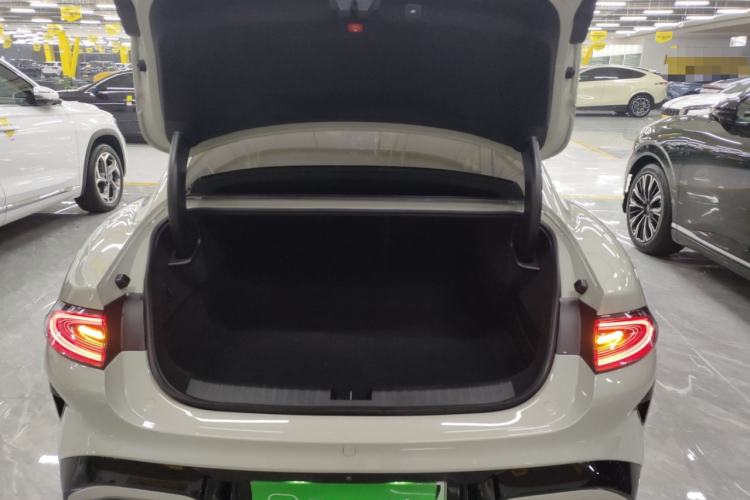 Used  SU7 2024 Rear-Drive Long-Range Intelligent Driving Version