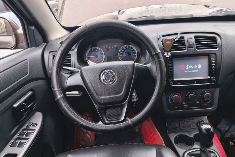 Used Dongfeng Fengon 330 2014 1.5L Manual Standard Edition DK15-02
