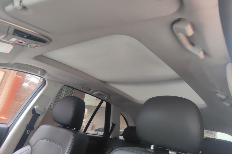 Used Haval H8 2017 2.0T Gasoline Two-Wheel Drive Smart Edition
