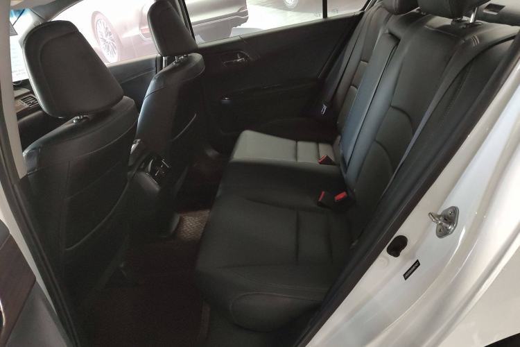 Used Honda Accord 2016 2.4L Luxury Edition
