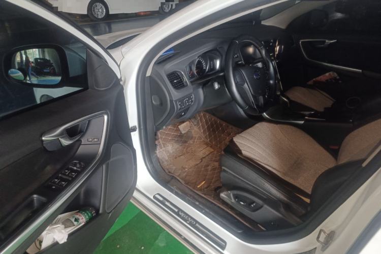 Used Volvo S60 2016 S60L T3 Smart Drive Edition
