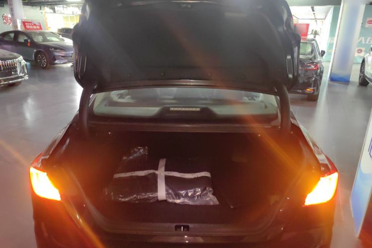 Used Toyota Camry 2024 Dual-Engine 2.5HG Prestige Edition