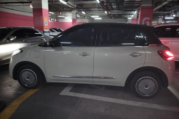 Used Wuling Bingo 2023 333 km Lingxi Connected+ Version
