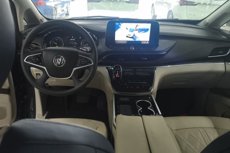 Used Buick GL8 2022 Land Cruiser Executive Class 652T Comfort Model
