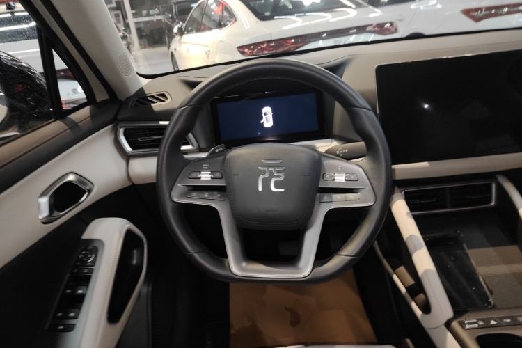 Used BYD Yuan UP 2025 Intelligent Driving Version 401 km Beyond-Range Edition