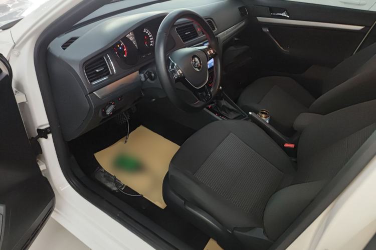 Used Volkswagen Lavida 2017 1.6L Automatic Fashion Edition
