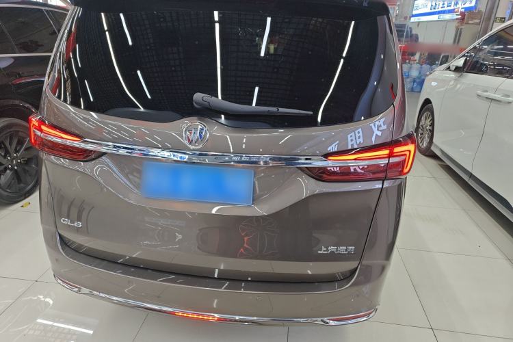 Used Buick GL8 2023 Facelifted Land Cruiser Executive Luxury Version
