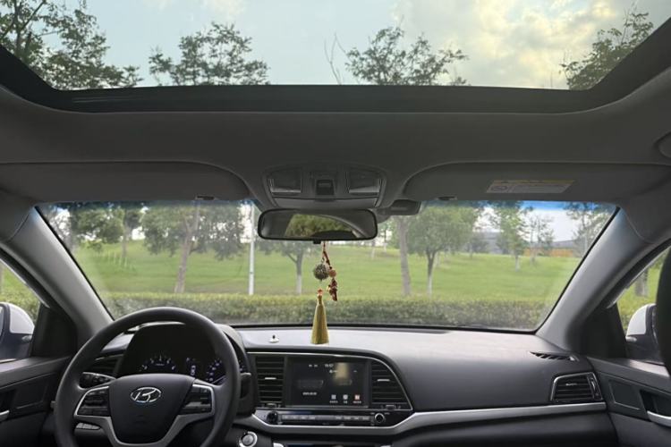 Used Hyundai Elantra 2016 1.6L Automatic ZhiXuan – Elite Version
