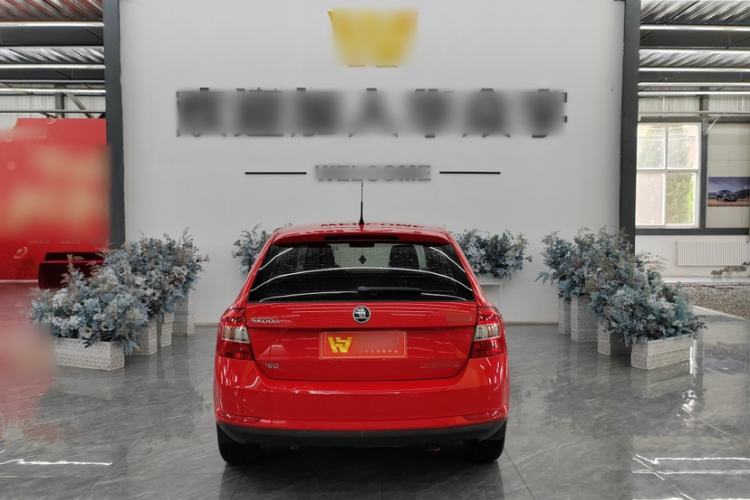 Used Skoda Rapid Spaceback 2016 Revised Version 1.6L Automatic Front-Drive Edition
