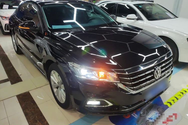 Used Volkswagen Passat 2020 330TSI Elite Edition China VI
