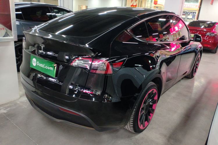 Used Tesla Model Y 2021 Long-Range All-Wheel-Drive Version 3D7