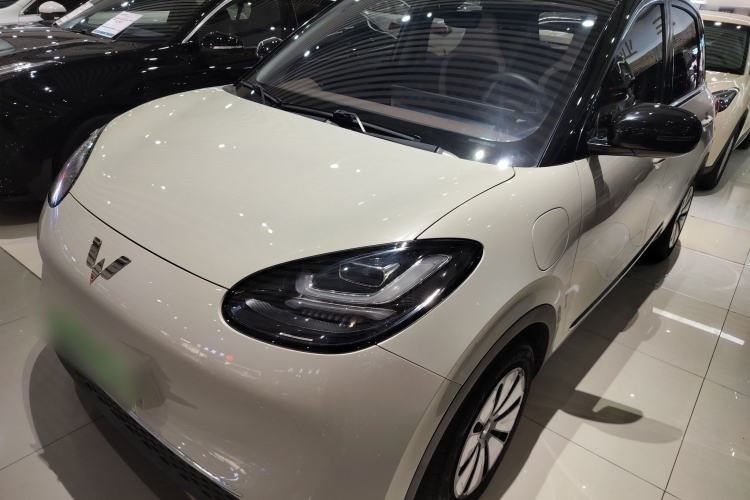 Used Wuling Bingo 2023 410 km Lingxi Deluxe Edition

