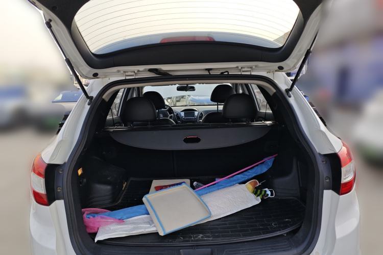 Used Hyundai ix35 2013 2.0L Automatic Two-Wheel Drive Smart GLS China IV Standard
