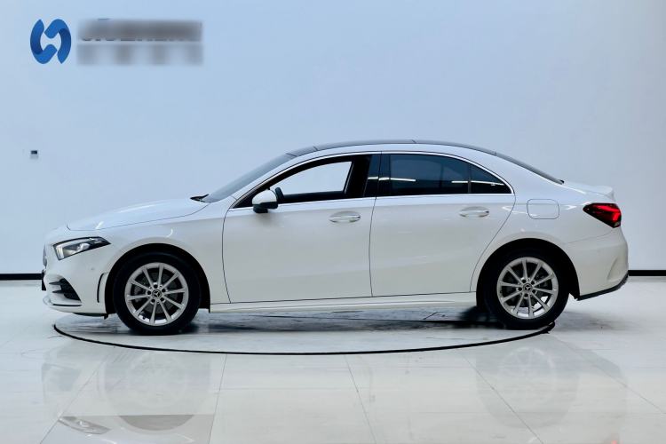 Used Mercedes-Benz A-Class 2021 A 200 L Sport Sedan Fashion Model
