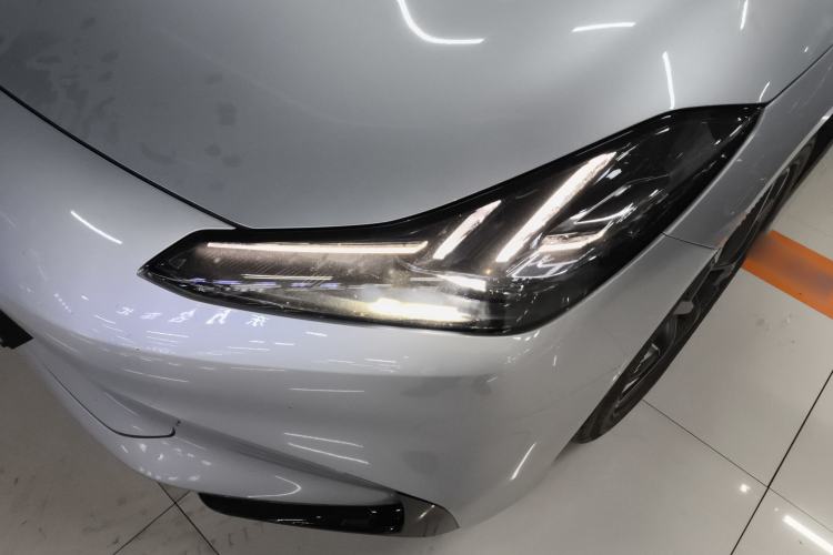 Used  GT 2023 560 Rear-Drive Seven-Wing Edition
