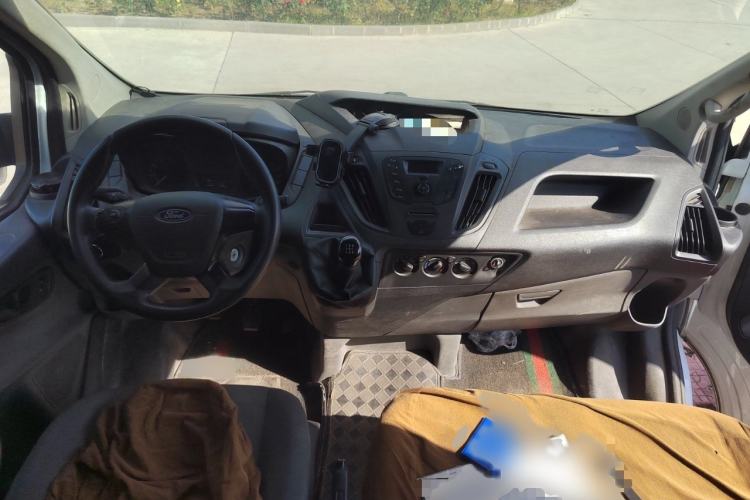 Used Ford Transit 2019 2.0T Gasoline Multi-Purpose Commercial Vehicle Short Wheelbase Low Roof 6-Seater China VI Standard