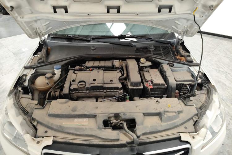 Used Peugeot 301 2016 1.6L Manual Comfort Edition
