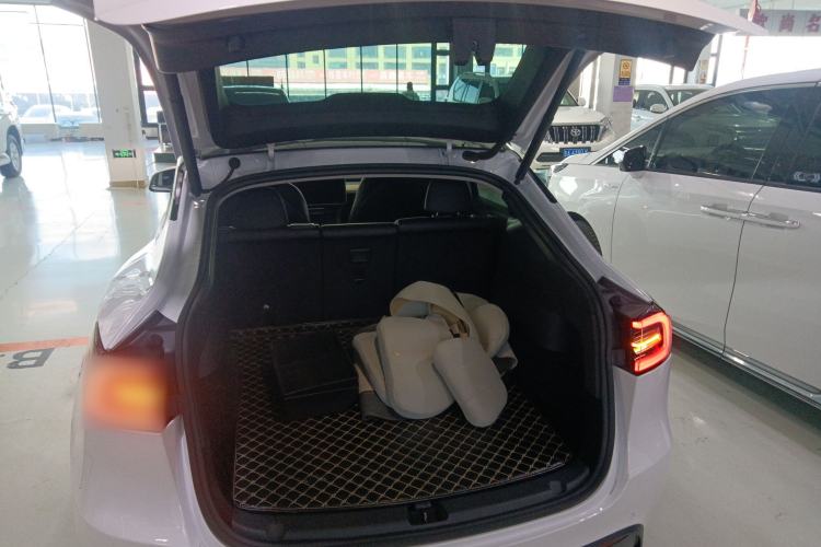 Used Tesla Model Y 2021 Long-Range All-Wheel-Drive Version