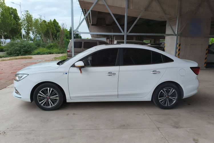 Used Roewe i5 2019 1.5L Automatic 4G Connected Linghao Flagship Edition
