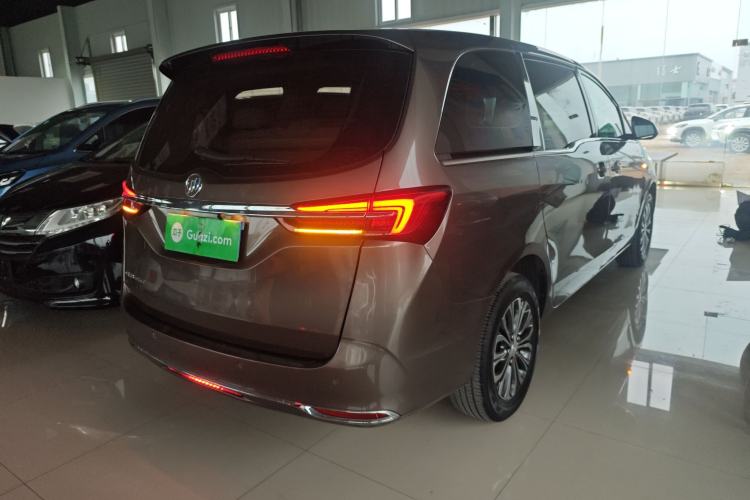 Used Buick GL8 2022 Land Cruiser Executive Class 652T Comfort Model