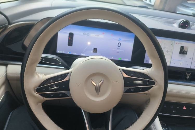 Used VOYAH Dream 2024 PHEV Ultra-Long Range Flagship Edition