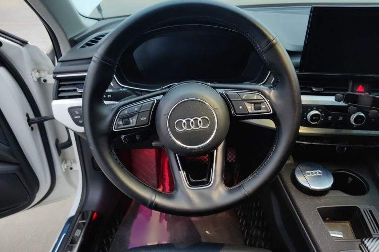 Used Audi A4L 2022 40 TFSI Fashion Dynamic Model
