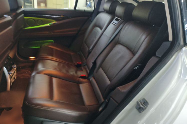 Used BMW 5 Series GT 2014 528i Luxury Edition