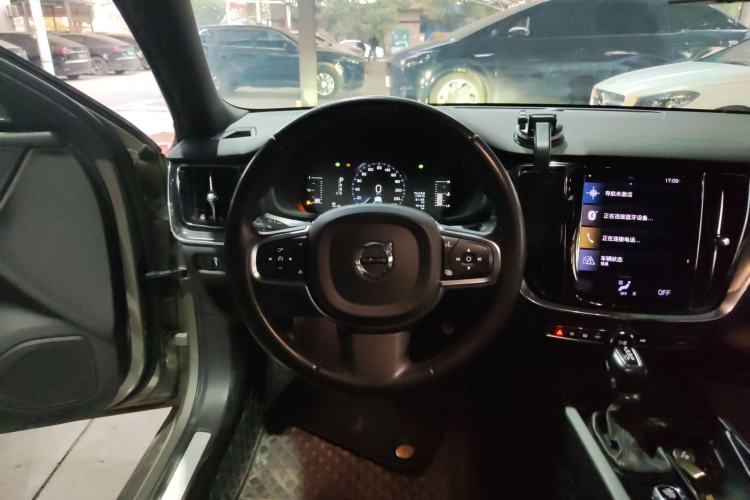 Used Volvo S60 2020 T4 Zhiyi Luxury Edition