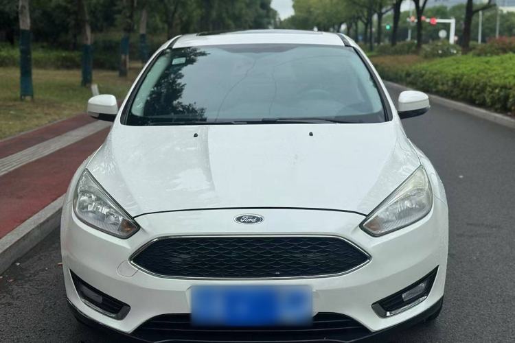 Used Ford Focus 2015 Hatchback 1.6L Automatic Fashion Edition
