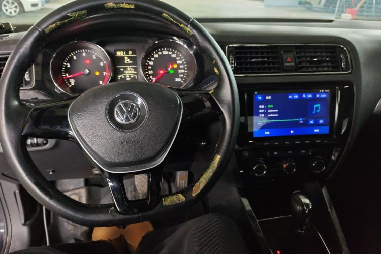 Used Volkswagen Sagitar 2015 1.6L Automatic Comfort Model