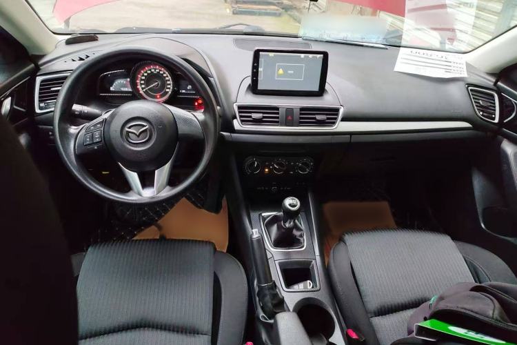 Used Mazda Mazda 3 Axela 2014 Sedan 1.5L Manual Comfort Model
