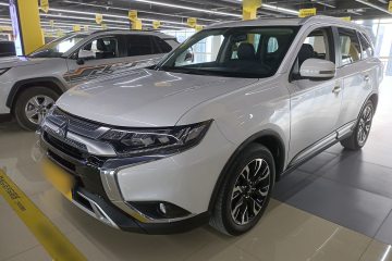 Used Mitsubishi Outlander 2019 2.4L 4x4 Zhi Xiang Edition 5 Seats China VI Standard