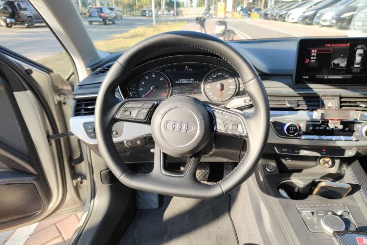 Used Audi A4L 2019 45 TFSI quattro Individual Sport Edition China VI
