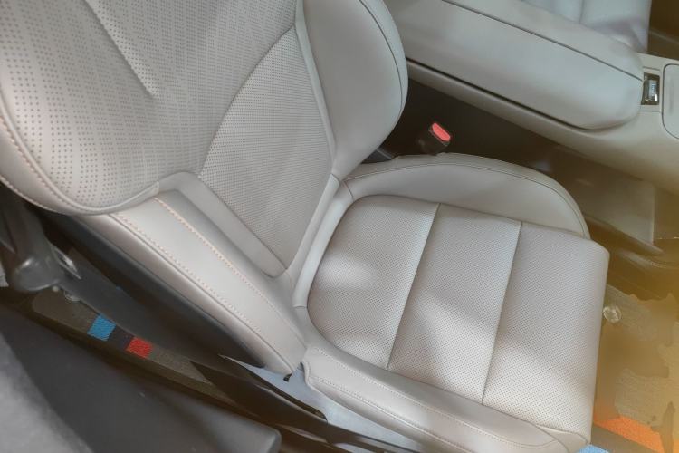 Used Lynk & Co Z10 2025 71 kWh 602 km Range Rear-Wheel Drive Pro