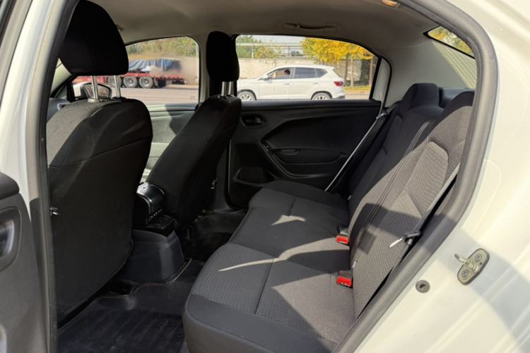 Used Peugeot 301 2016 1.6L Manual Happiness Edition
