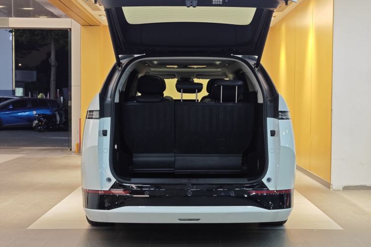 Used XPeng X9 2024 610 Long-Range Pro