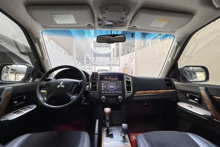 Used Mitsubishi Pajero 2019 3.0L Automatic Standard Edition
