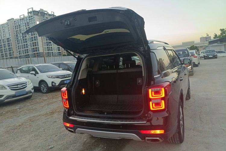 Used GAC Trumpchi GS8 2017 320T Two-Wheel Drive Luxury Smart Connectivity Version (7 Seats)
