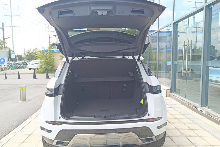 Used Land Rover Range Rover Evoque 2023 Aurora L 249 PS Luxury Edition