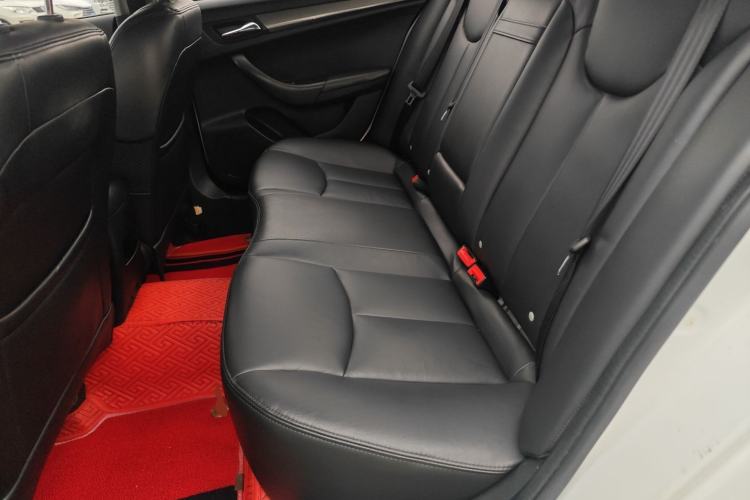 Used Roewe 360 2015 1.5L Automatic Luxury Edition
