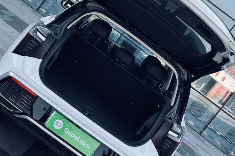 Used Hongqi HS3 PHEV 
